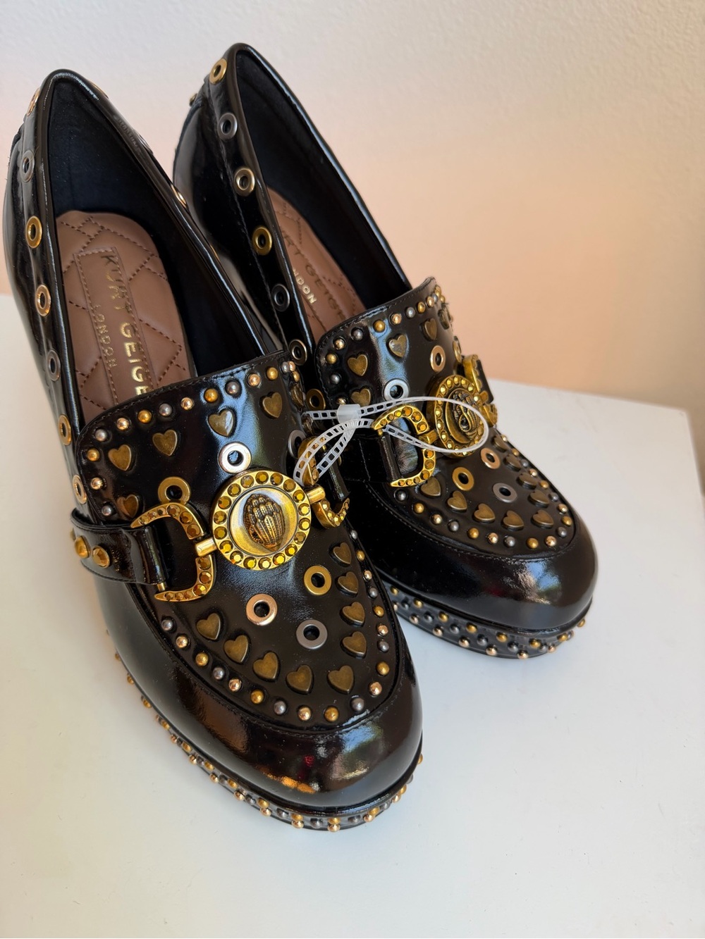 NWT Kurt Geiger Black Patent Loafers with Gold Heart Stud & Grommet Detail Sz 40 - Picture 9 of 15